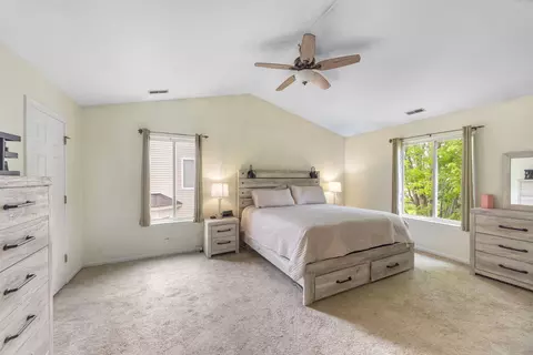 Bedroom - 1237 E Greystone Dr, Round Lake Beach, IL 60073 photo 3 of 4
