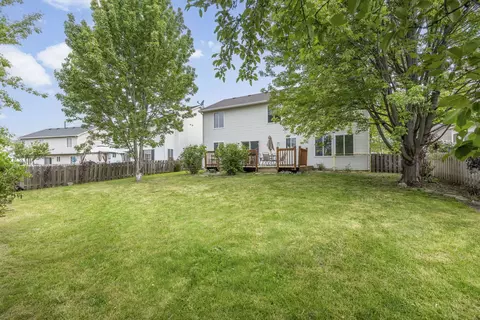 Exterior - 1237 E Greystone Dr, Round Lake Beach, IL 60073 photo 6 of 6