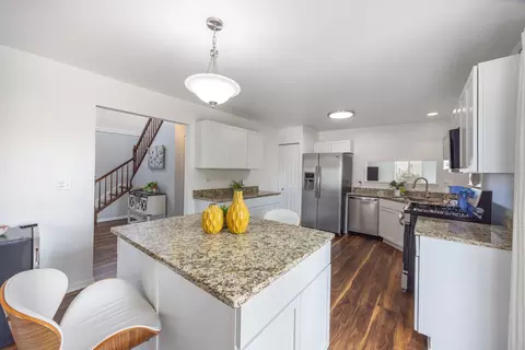 Kitchen - 1237 E Greystone Dr, Round Lake Beach, IL 60073 photo 1 of 3