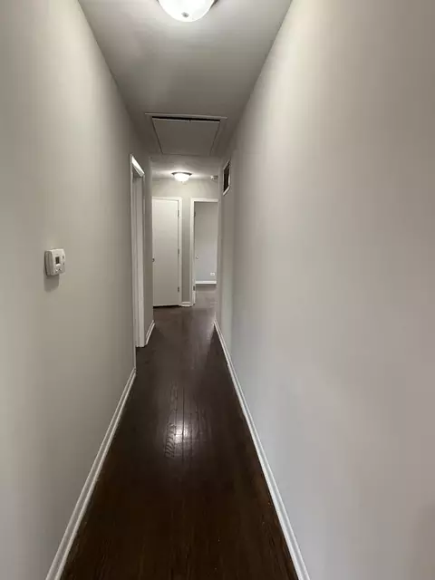 Entry Way - 4327 Eberly Ave, Brookfield, IL 60513 photo 1 of 1