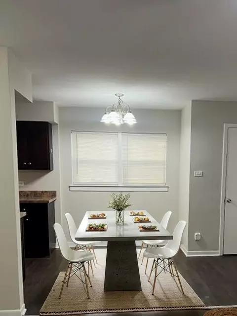 Dining - 4327 Eberly Ave, Brookfield, IL 60513 photo 1 of 1