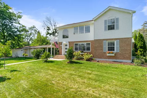 201 W Potomac Ave, Lombard, IL 60148