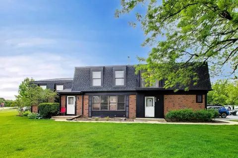958 Inverrary Ln #958, Deerfield, IL 60015