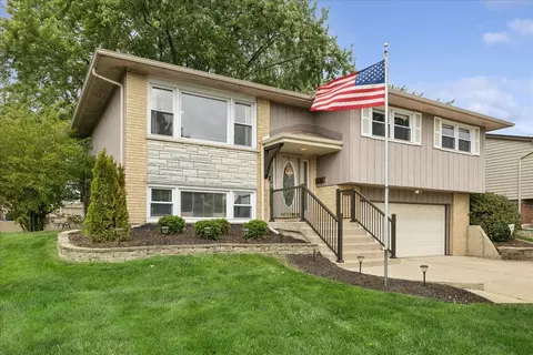 15954 Ozark Ave, Tinley Park, IL 60477