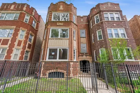 7741 S Phillips Ave, Chicago, IL 60649