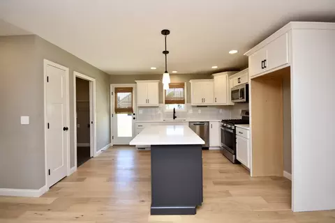 Kitchen - 1531 Duncannon Dr, Normal, IL 61761 photo 2 of 5