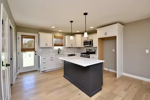 Kitchen - 1531 Duncannon Dr, Normal, IL 61761 photo 1 of 5