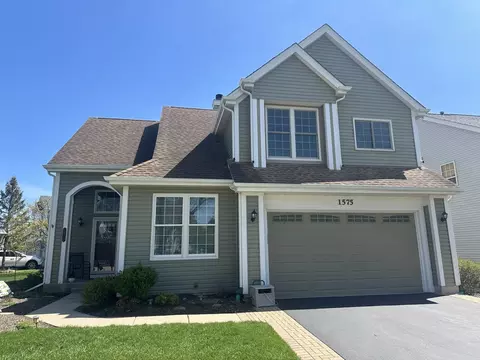 1575 Woodbury Cir, Gurnee, IL 60031