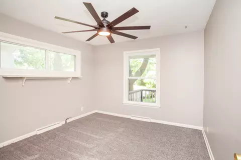 Bedroom - 9 Riser Ave, Bloomington, IL 61701 photo 4 of 10