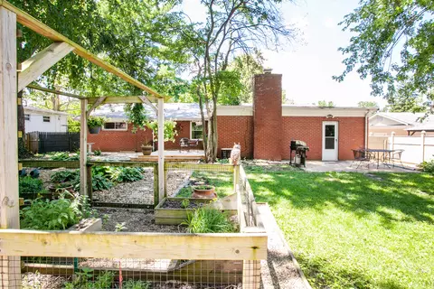 Exterior - 9 Riser Ave, Bloomington, IL 61701 photo 3 of 12