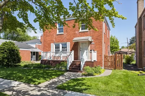 9328 Jefferson Ave, Brookfield, IL 60513