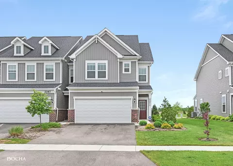 2271 Ryegrass Ln, Bolingbrook, IL 60490