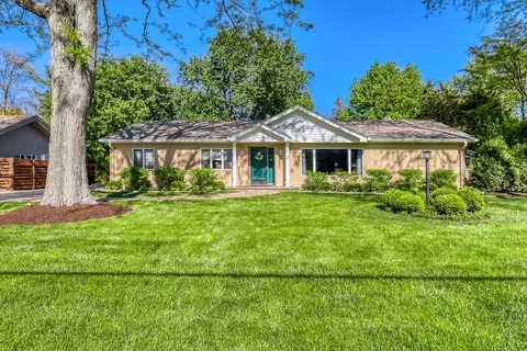 8035 Wolf Rd, La Grange, IL 60525