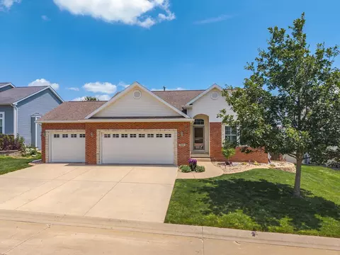 1412 Kickapoo Creek Rd, Bloomington, IL 61705 photo 1