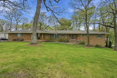 27250 Dutton Rd, Beecher, IL 60401