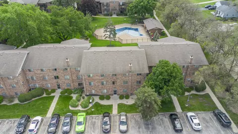 5343 Waterbury Ct #2403, Crestwood, IL 60418