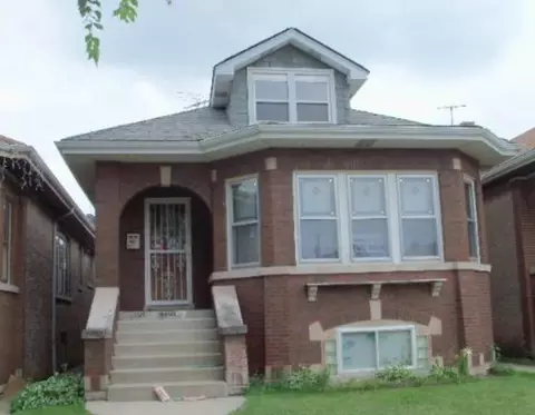 5225 W Schubert Ave, Chicago, IL 60639