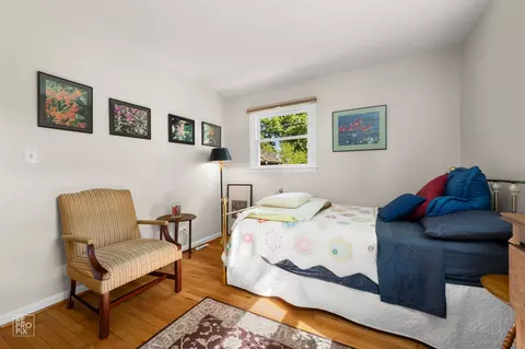 Bedroom - 114 59th St, Willowbrook, IL 60527 photo 2 of 2