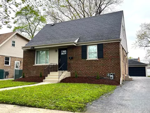 17524 Walter St, Lansing, IL 60438