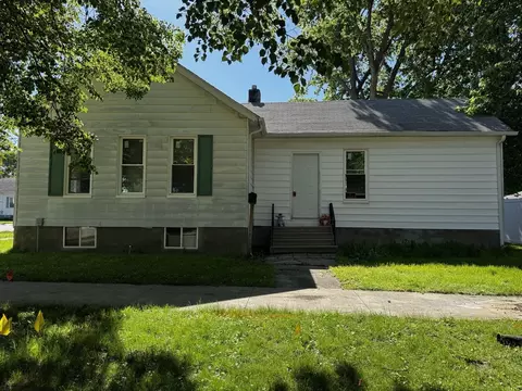801 N Mill St, Pontiac, IL 61764