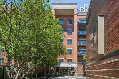 333 N Jefferson St #606, Chicago, IL 60661
