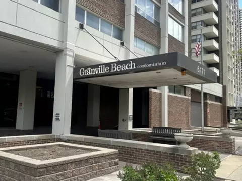 6171 N Sheridan Rd #2108, Chicago, IL 60660