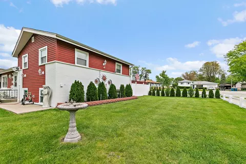 Exterior - 115 N Rose Ave, Addison, IL 60101 photo 4 of 4