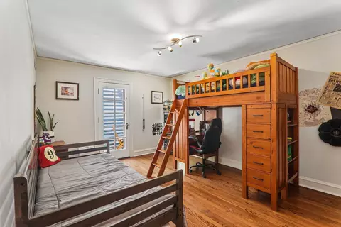 Bedroom - 2724 Simpson St, Evanston, IL 60201 photo 3 of 5