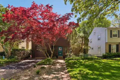 2724 Simpson St, Evanston, IL 60201