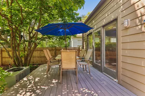 Exterior - 2724 Simpson St, Evanston, IL 60201 photo 4 of 7