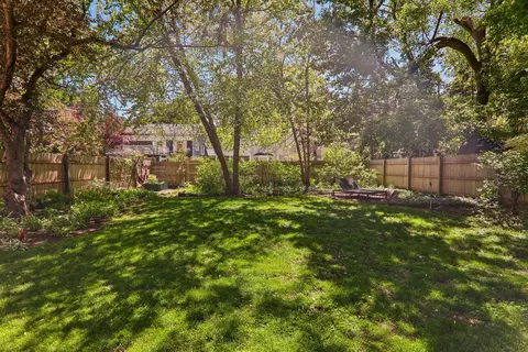 Exterior - 2724 Simpson St, Evanston, IL 60201 photo 6 of 7