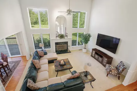 Living - 10902 Red Hawk Ln, Spring Grove, IL 60081 photo 2 of 2