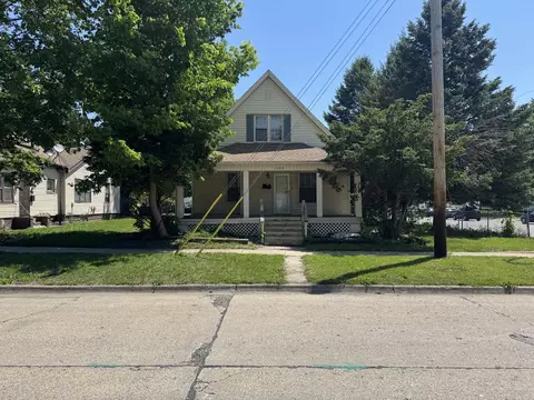 1202 N Champaign St, Champaign, IL 61820