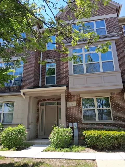 756 N Aspen Dr, Vernon Hills, IL 60061