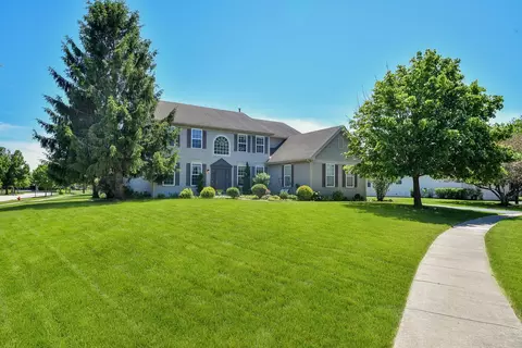 269 Prairieview Dr, Geneva, IL 60134