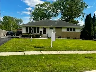 15 W425 Victory Pkwy, Elmhurst, IL 60126