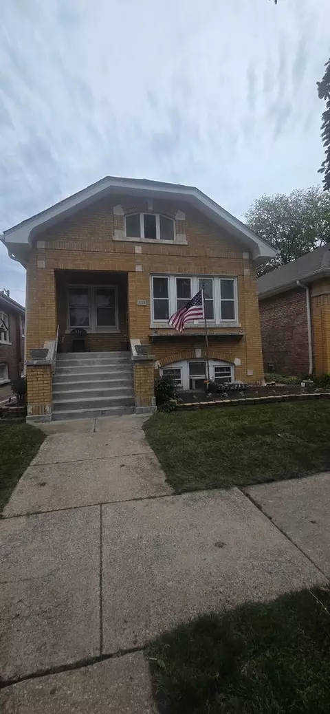 2123 Clinton Ave, Berwyn, IL 60402