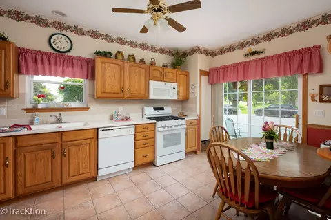 Kitchen - 21764 W Empress Ln, Plainfield, IL 60544 photo 1 of 2