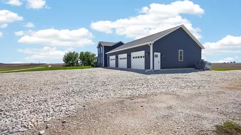 Exterior - 31340 E 1500 North Rd, Colfax, IL 61728 photo 8 of 10