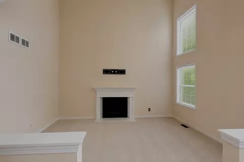 Living - 2907 Sierra Ave, Plainfield, IL 60586 photo 3 of 4