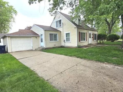 1106 Birchdale Dr, Elgin, IL 60123