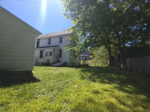 Exterior - 1306 17th St, Moline, IL 61265 photo 3 of 3