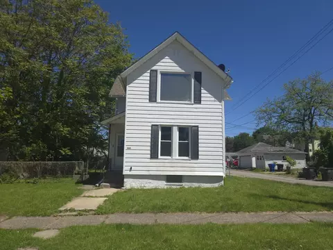 1306 17th St, Moline, IL 61265