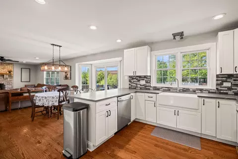 Kitchen - 8143 Stonegate Dr, Tinley Park, IL 60487 photo 3 of 3