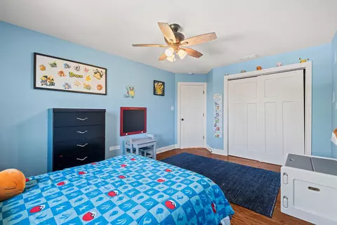 Bedroom - 8143 Stonegate Dr, Tinley Park, IL 60487 photo 5 of 6