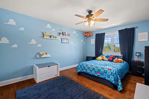 Bedroom - 8143 Stonegate Dr, Tinley Park, IL 60487 photo 4 of 6