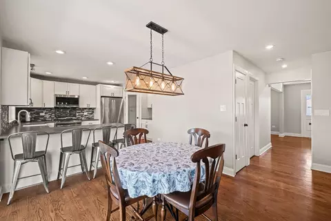 Dining - 8143 Stonegate Dr, Tinley Park, IL 60487 photo 2 of 3