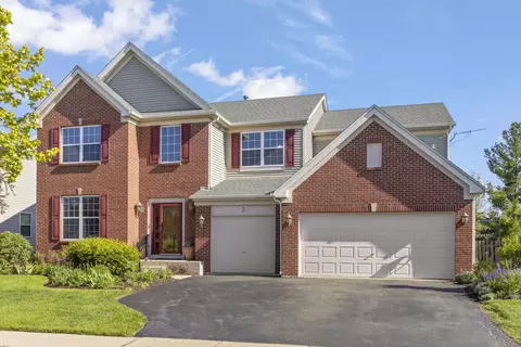 3 Ellington Ct, South Elgin, IL 60177