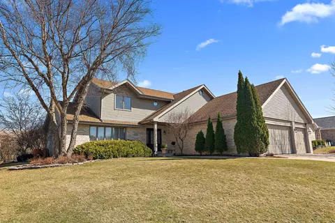 17915 Crooked Creek Ct, Orland Park, IL 60467