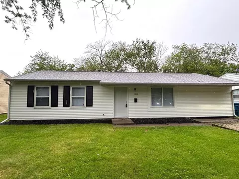 1113 Austin Dr, Urbana, IL 61802